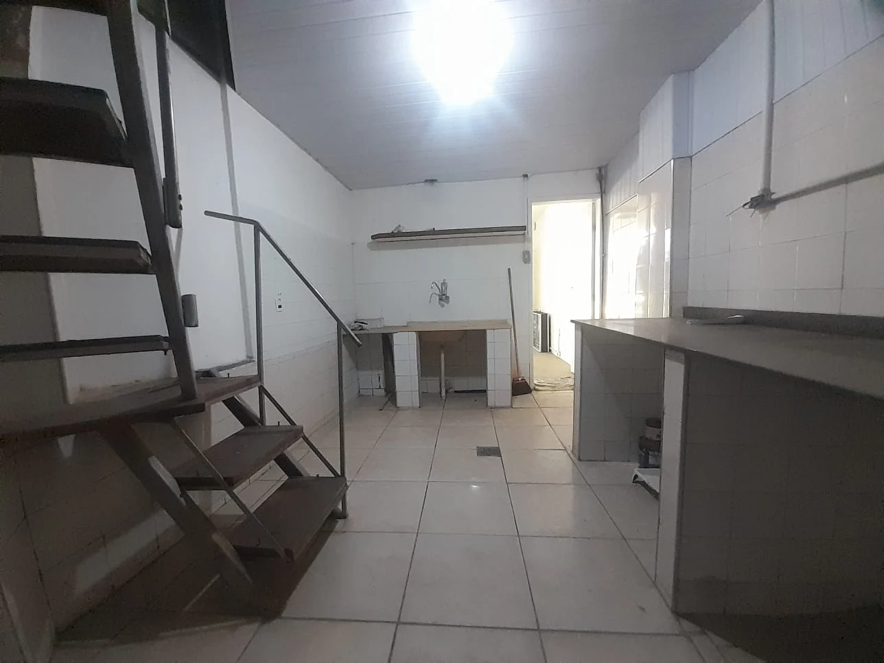 Ponto Comercial para Locação - Centro em Centro