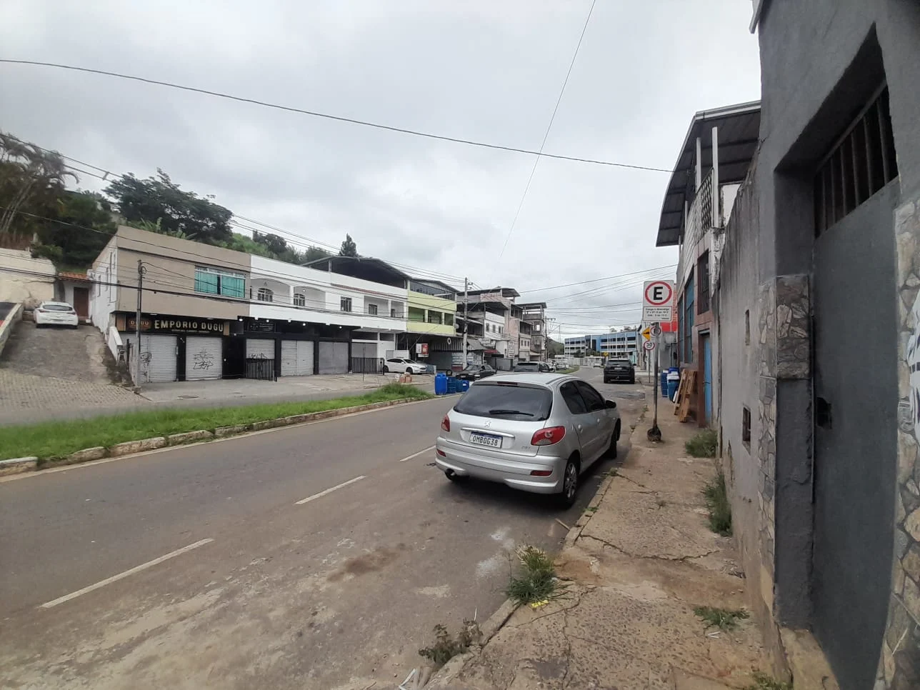 Ponto Comercial para Locação - Parque Guarani em Parque Guarani